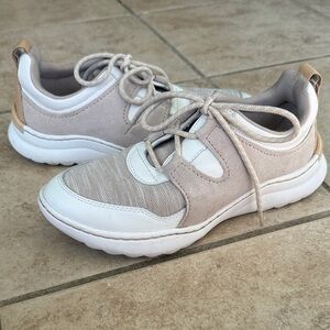 Clark’s woman’s athletic sneakers